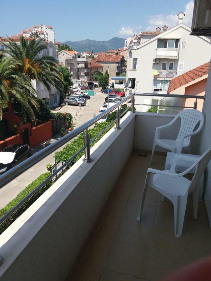 Mona&Mike Apartments Tivat Buitenkant foto