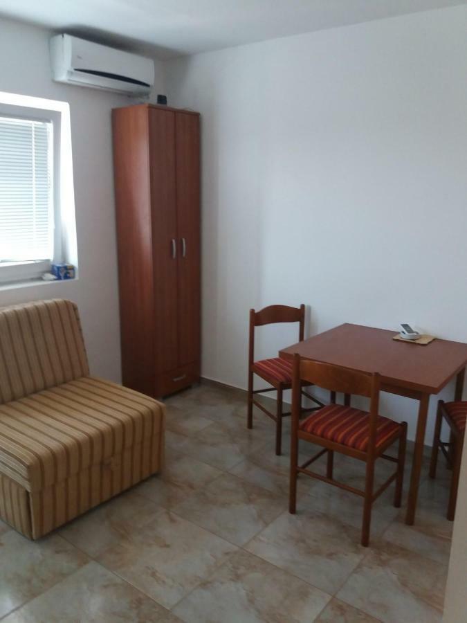 Mona&Mike Apartments Tivat Buitenkant foto