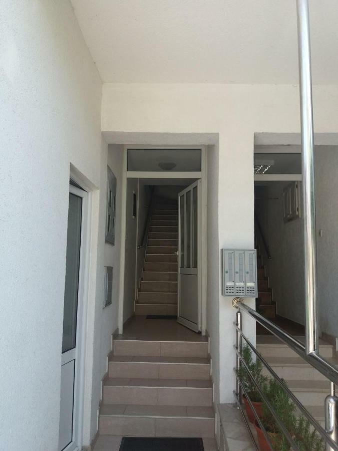 Mona&Mike Apartments Tivat Buitenkant foto