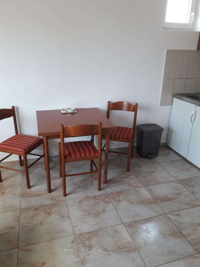 Mona&Mike Apartments Tivat Buitenkant foto